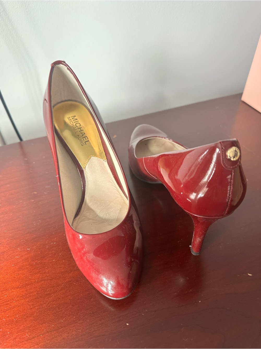 Michael Kors Cinnabar Patent Leather Pumps 7 ½